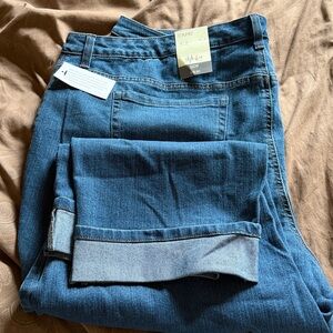 Macy’s Style & Co. Curvy Capri Jean 22W New and Never Worn